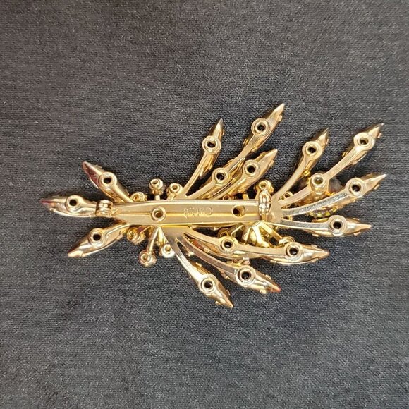 Vintage CATHE Brooch Riveted Dark Coral rhinestones Faux Pearls Leaf & Flowers - Picture 5 of 12